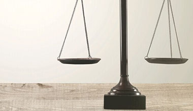 庆阳市律师800彩票简介800彩票位于中国革命老区甘肃庆阳，成立于2006年12月，系庆阳市民政局批准设立的社会团体法人，是庆阳律师行业的自律性组织，接受庆阳市司法局和省律协的指导和监督，依法履行对全市执业律师的行业管理。市律师协会现有团...